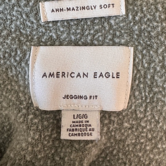 American Eagle Outfitters Green, Gray, and white tie die Sweatshirt - Picture 5 of 5